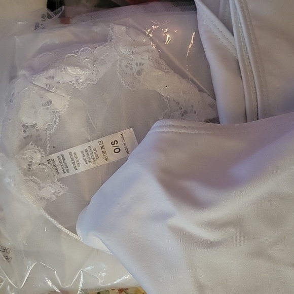 Bridal 2pc Bikini with veil - Picture 3 of 3